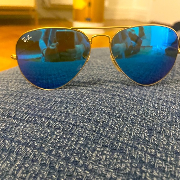 Ray-Ban Aviator Flash Lenses in Blue Mirror with Gold - Picture 3 of 4